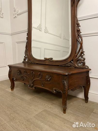 Антикварное зеркало Ар-Нуво