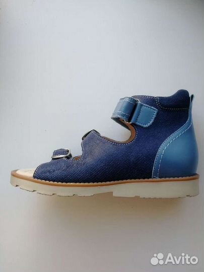 Сандалии на мальчика