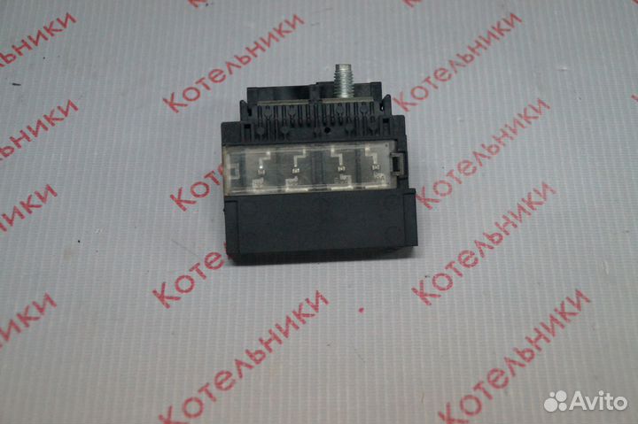 Nissan 24380-79916 Блок предохранителей