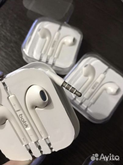 Наушники новые