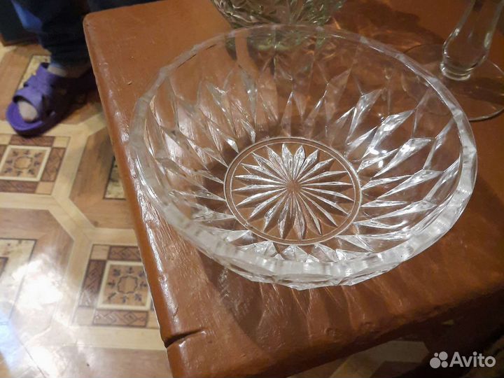 Хрустальная ваза