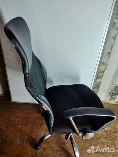 Компьютерное кресло