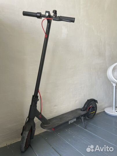 Электросамокат Xiaomi M365 pro