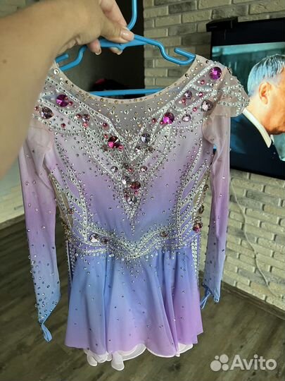 Платье для выступлений фигурное