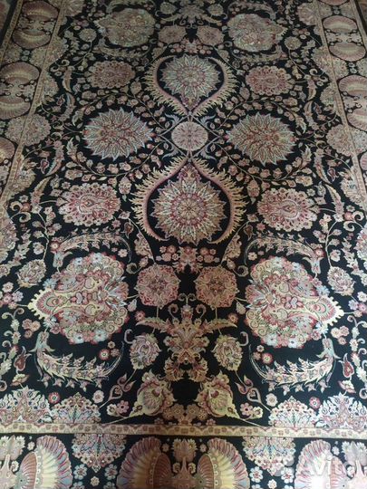 Ковер шелковый