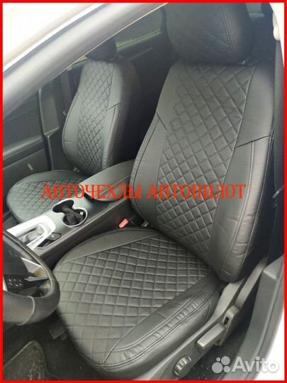 Чехлы Автопилот Ford Fiesta из экокожи чёрные Ромб