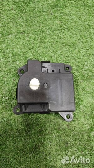 Моторчик заслонки печки Suzuki Grand Vitara 2008
