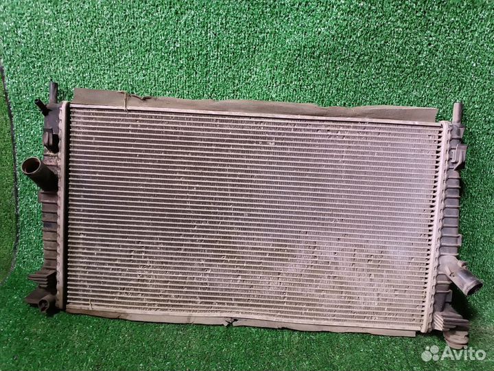 Радиатор основной Ford Focus II (2005—2008)