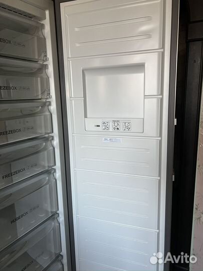 Морозильник вертикальный