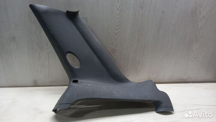 Накладка задней пр. стойки Skoda Felicia