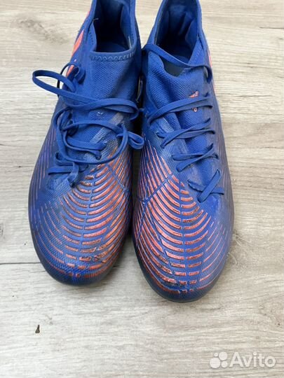 Футбольные бутсы