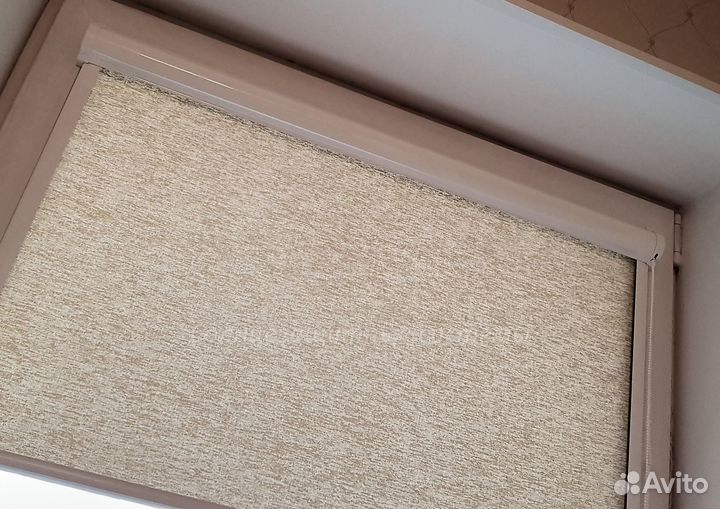 Жалюзи и рулонные шторы. Полупрозрачные и блэкаут