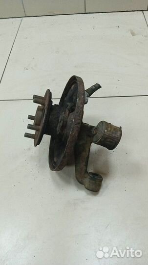 Кулак поворотный задний правый