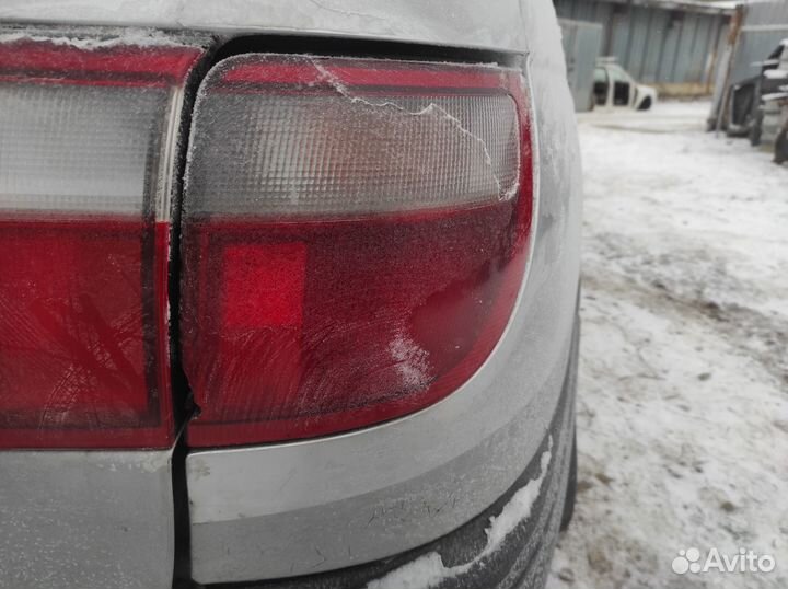 Задний фонарь для Тойота Карина E универсал