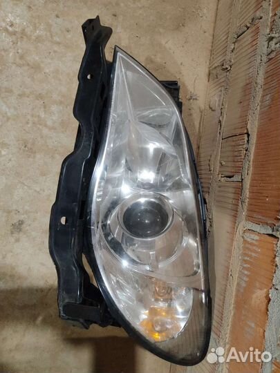 Фара левая Subaru Impreza 2005-2007