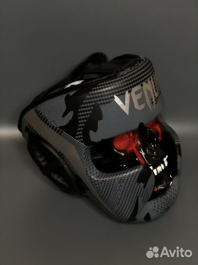 Боксерский шлем Venum