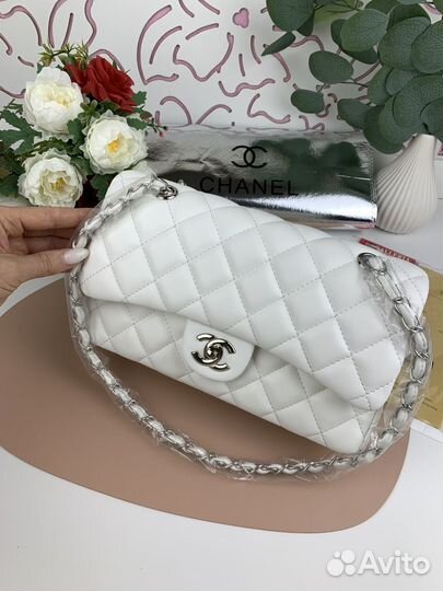 Сумка chanel белая