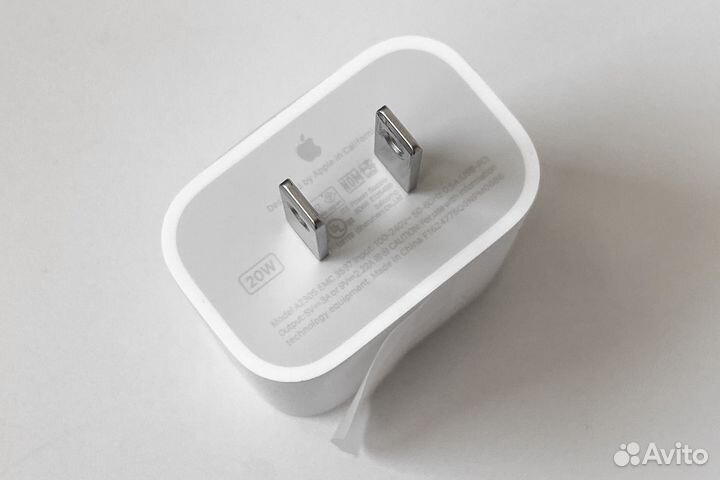 Сетевое зарядное устройство Apple USB-C 20W