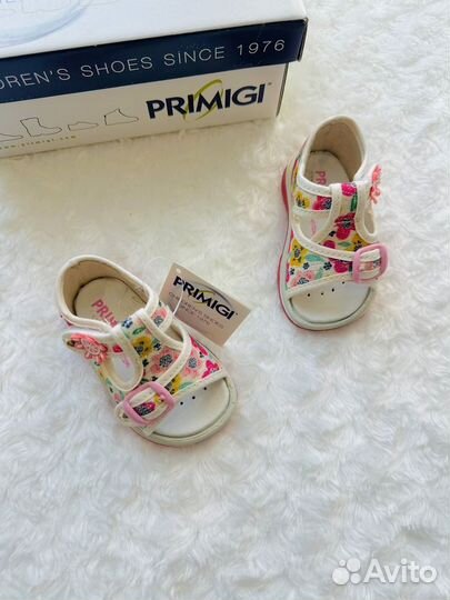 Сандалии Primigi Италия 18 р кожа новые