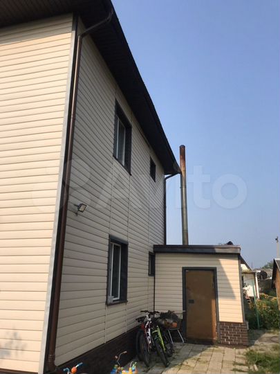 Дом 200 м² на участке 7 сот.