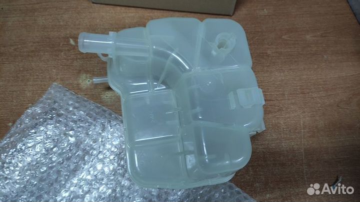 Бачок расширительный Astra J, Cruze, Orlando