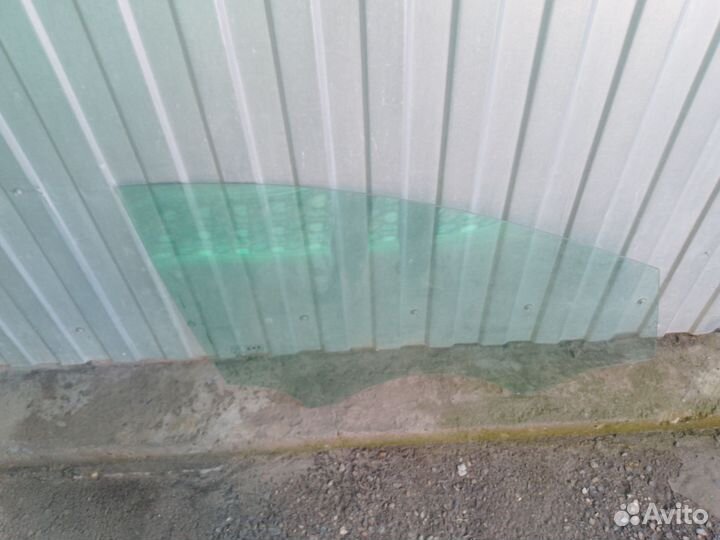 Стекло переднее правое форд фокус 3