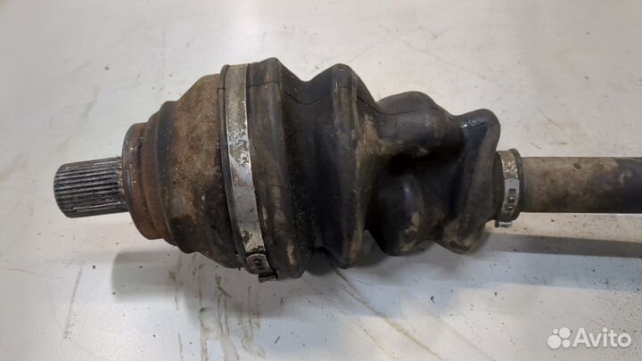 Полуось левая передняя Audi A3 (8P)