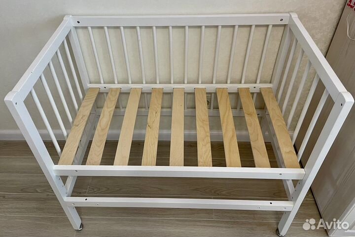 Детская кровать с матрасом