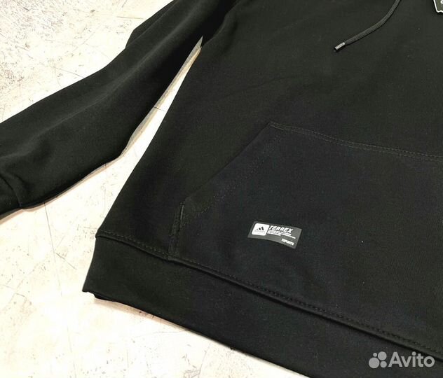 Спортивные костюмы Adidas