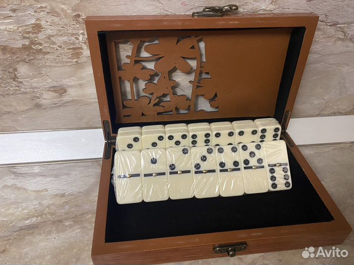 Домино, шахматы, карты игральные