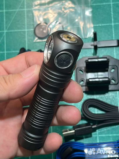 Налобный фонарь Skillhunt H300