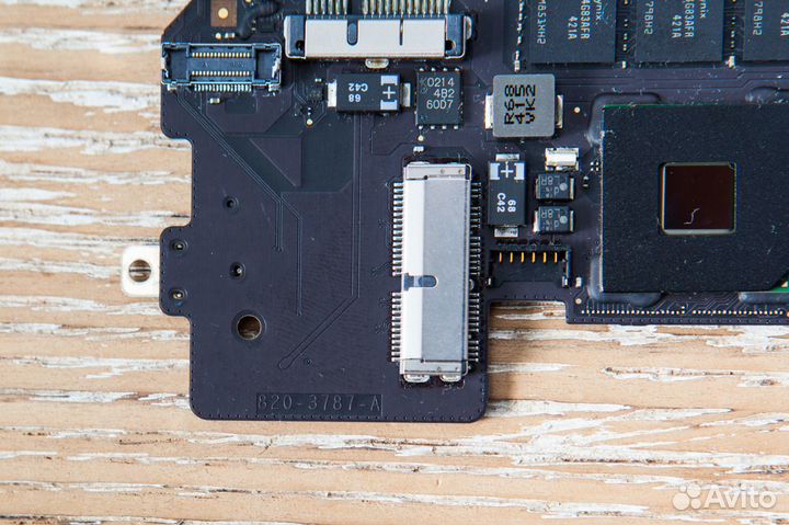 Плата MacBook Pro Retina 15