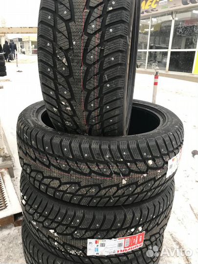 Шины 275/40R22 315/35R22 зима шипы на BMW X7 G07