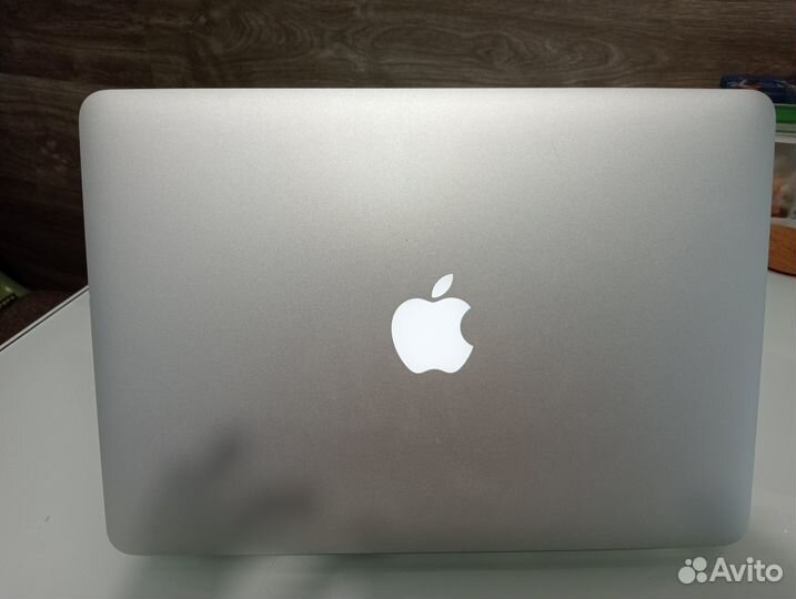 Apple Macbook Pro 13 model A1502 Early 2015