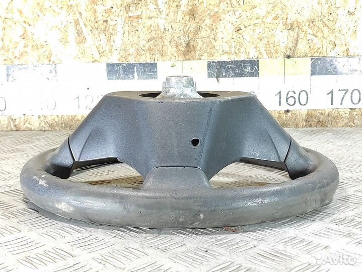 Рулевое колесо Toyota Yaris 2005 2011