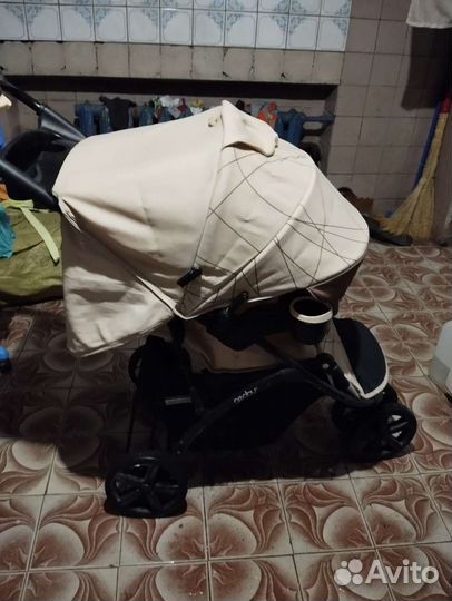 Детская коляска