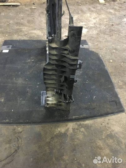 Рамка радиаторов Bmw 7 E65 4.4 2003