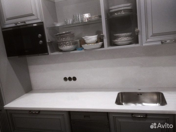 Столешница на кухню из камня м2