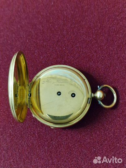 HY Moser часы золотые