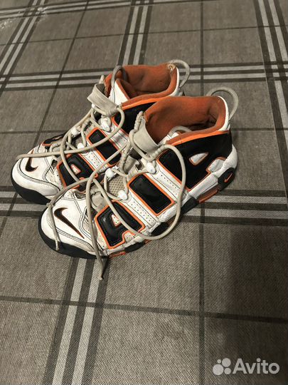 Nike air more uptempo