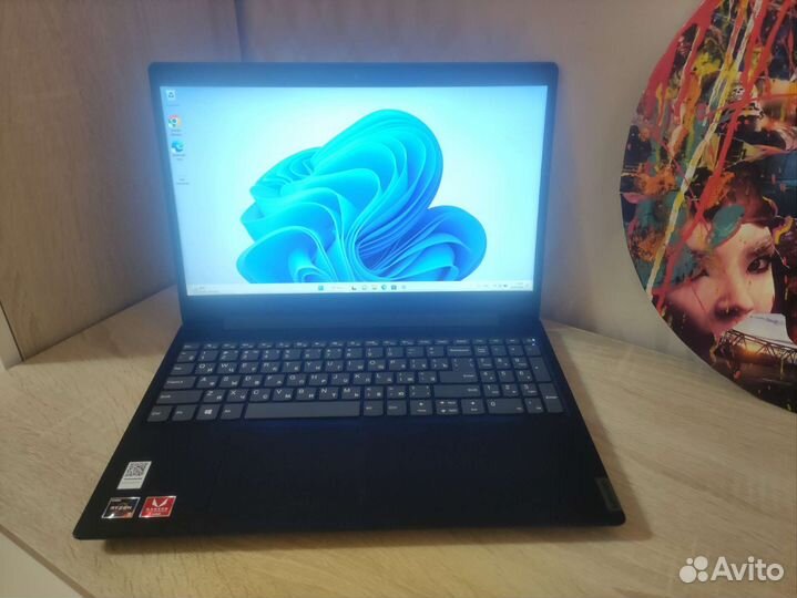 Ноутбук Lenovo Ryzen 3/SSD/FullHD