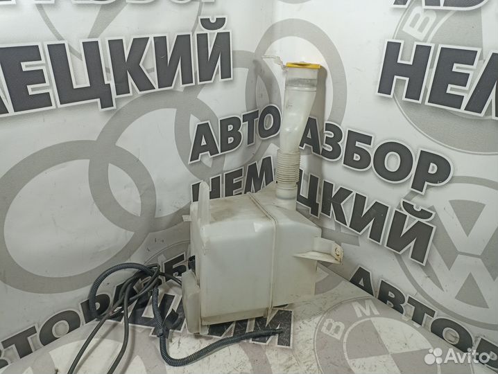 Бачок омывателя Subaru Legacy BL