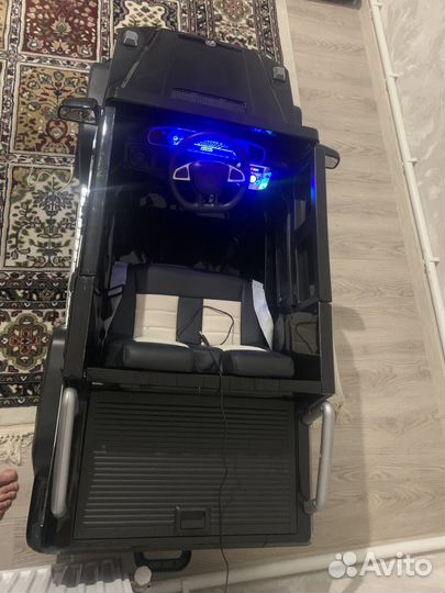 Детская машина электромобиль с пультом