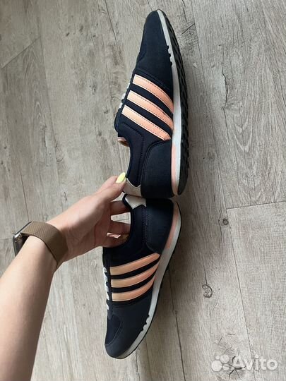 Кроссовки женские adidas 37-38