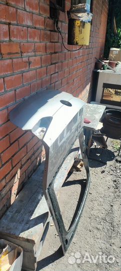 Крышка багажника VW polo 6