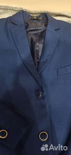Школьный костюм размер 34