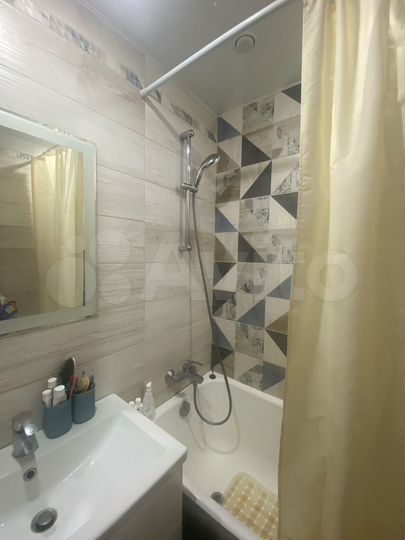 2-к. квартира, 50 м², 4/8 эт.