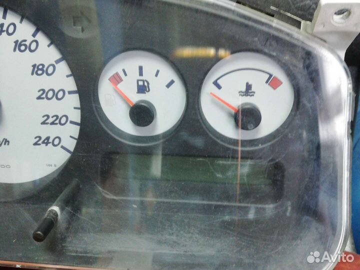 Панель приборов Ниссан Премьера Комфорт P11