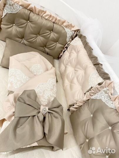 Комплект бортиков в кроватку