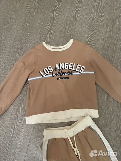 Спортивный костюм